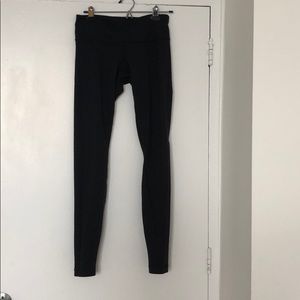 Wunder Under black high rise tight 28” leggings